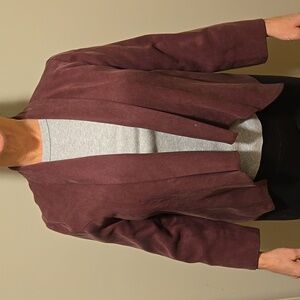 Noe Heights plum colored polyester cropped blazer. No buttons or zippers.